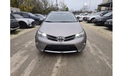 toyota-auris - 4