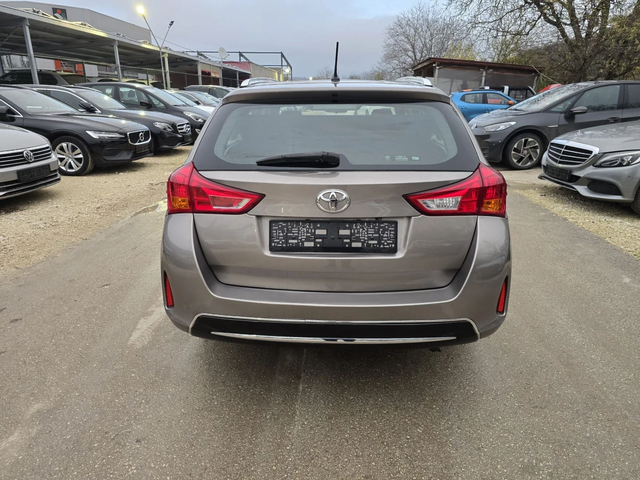 Toyota Auris 1.4d 90к.с 159хил.км. - автомобили, коли, обяви за нови и употребявани 5