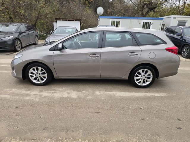 Toyota Auris 1.4d 90к.с 159хил.км. - автомобили, коли, обяви за нови и употребявани 7