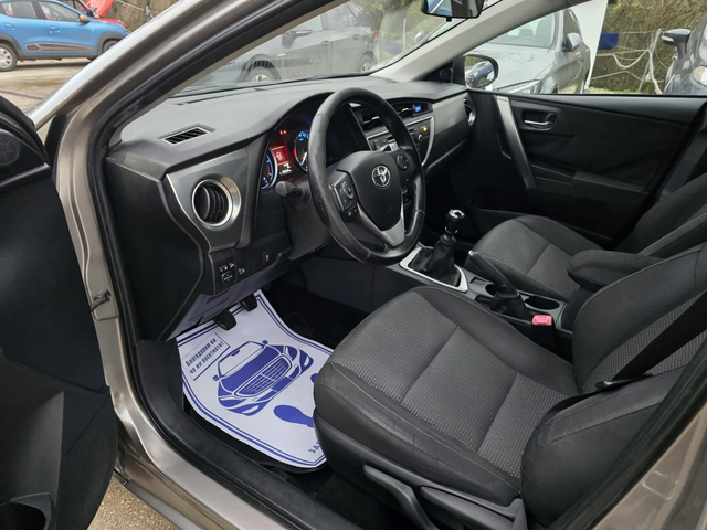 Toyota Auris 1.4d 90к.с 159хил.км. - автомобили, коли, обяви за нови и употребявани 8