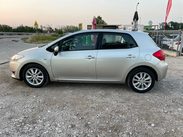Toyota Auris 2.0d4d-126-ITALIA - автомобили, коли, обяви за нови и употребявани 11