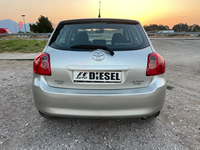 Toyota Auris 2.0d4d-126-ITALIA - автомобили, коли, обяви за нови и употребявани 9
