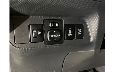 Toyota Auris 1.4 D-4D 90hp - автомобили, коли, обяви за нови и употребявани 10