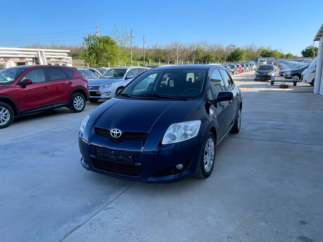 Toyota Auris 1.4d4d 90k.c * UNIKAT* - автомобили, коли, обяви за нови и употребявани 1