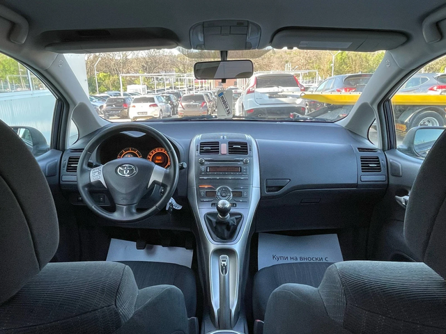 Toyota Auris 1.4d4d 90k.c * UNIKAT* - автомобили, коли, обяви за нови и употребявани 8