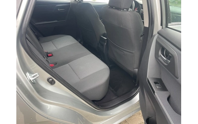 Toyota Auris 1.4 d4d Active - автомобили, коли, обяви за нови и употребявани 10