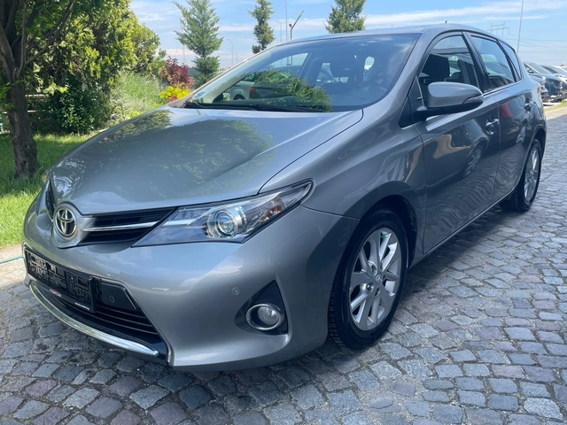 Toyota Auris 1.4 d4d Active - автомобили, коли, обяви за нови и употребявани 1