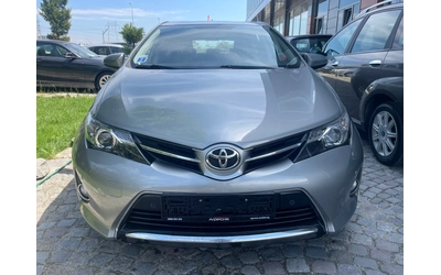 toyota-auris - 2