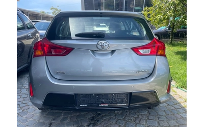 toyota-auris - 5
