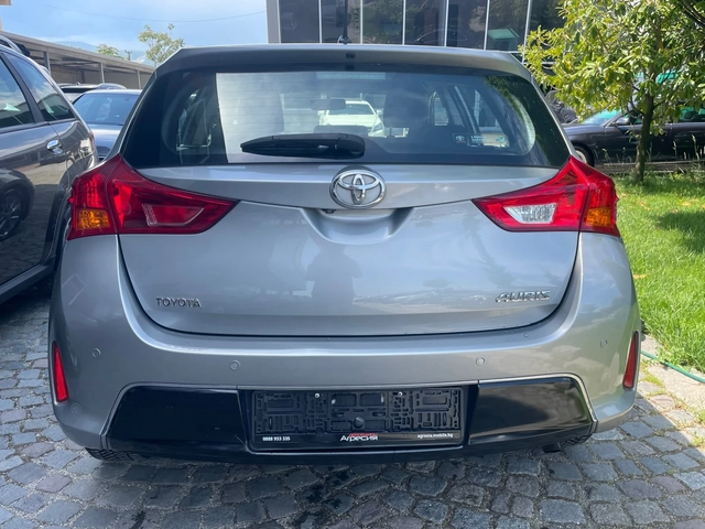 Toyota Auris 1.4 d4d Active - автомобили, коли, обяви за нови и употребявани 5