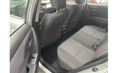 Toyota Auris 1.4 d4d Active - автомобили, коли, обяви за нови и употребявани 8