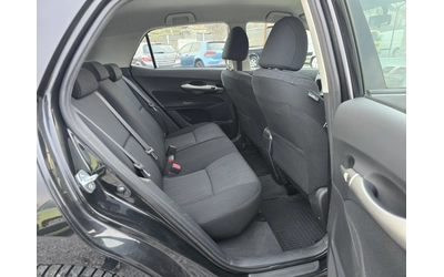 Toyota Auris 1.4 D4D 90 К.С. 6 СКОРОСТИ КЛИМАТРОНИК - автомобили, коли, обяви за нови и употребявани 10