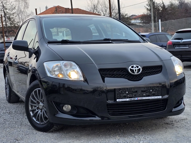 Toyota Auris 1.4 D4D 90 К.С. 6 СКОРОСТИ КЛИМАТРОНИК - автомобили, коли, обяви за нови и употребявани 1