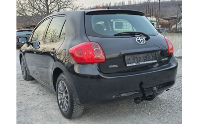 toyota-auris - 2
