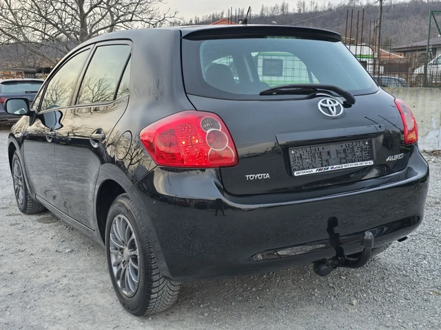 Toyota Auris 1.4 D4D 90 К.С. 6 СКОРОСТИ КЛИМАТРОНИК - автомобили, коли, обяви за нови и употребявани 2