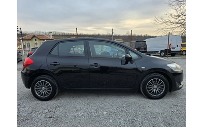 toyota-auris - 5