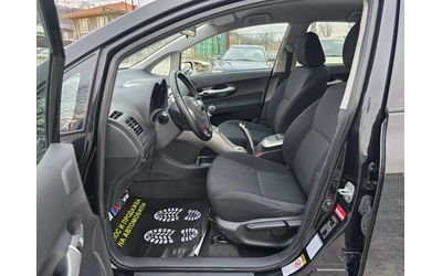 Toyota Auris 1.4 D4D 90 К.С. 6 СКОРОСТИ КЛИМАТРОНИК - автомобили, коли, обяви за нови и употребявани 8