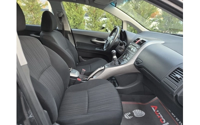 Toyota Auris 1.4D4d-90kc= 119.000km= FACELIFT= КЛИМАТРОНИК - автомобили, коли, обяви за нови и употребявани 14