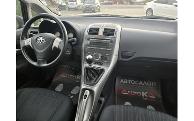 Toyota Auris 2.0D4d-126кс= 136.000км= 6СК= КЛИМАТРОНИК - автомобили, коли, обяви за нови и употребявани 12