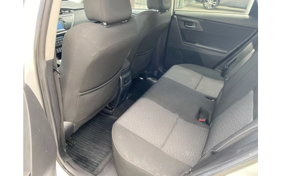 Toyota Auris 2.0D-4D 6MT - автомобили, коли, обяви за нови и употребявани 10