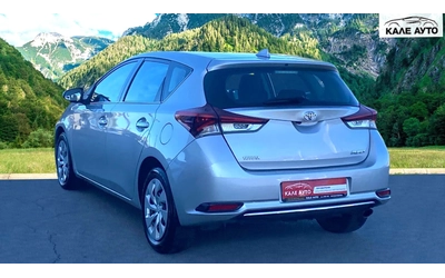 Toyota Auris 1.2T MT - автомобили, коли, обяви за нови и употребявани 6
