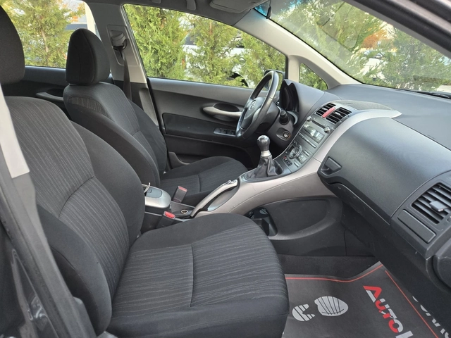 Toyota Auris 1.4D4d-90kc= 119.000km= FACELIFT= КЛИМАТРОНИК - автомобили, коли, обяви за нови и употребявани 14