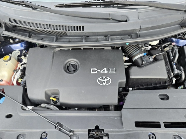 Toyota Auris 2.0D4d-126кс= 136.000км= 6СК= КЛИМАТРОНИК - автомобили, коли, обяви за нови и употребявани 16