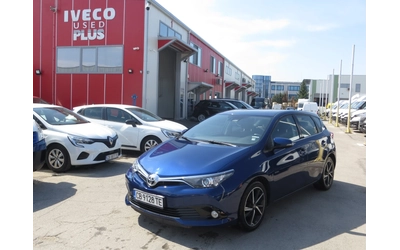 toyota-auris - 0
