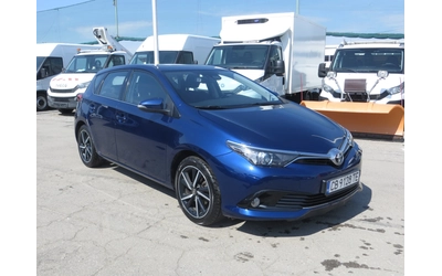toyota-auris - 5