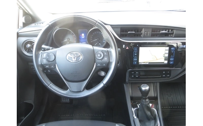 Toyota Auris 1, 2 - автомобили, коли, обяви за нови и употребявани 7