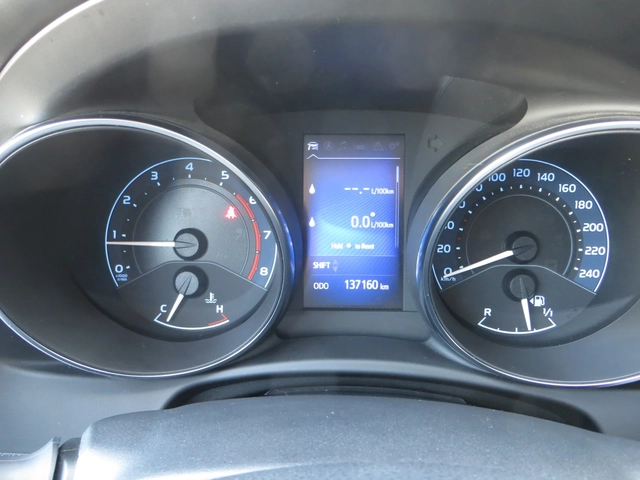 Toyota Auris 1, 2 - автомобили, коли, обяви за нови и употребявани 9