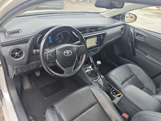 Тойота Аурис - автомобили, коли, обяви за нови и употребявани 16