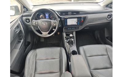 Тойота Аурис - автомобили, коли, обяви за нови и употребявани 17