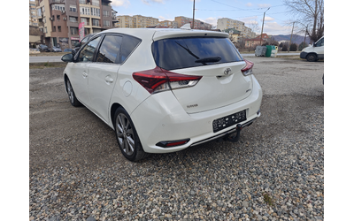 Тойота Аурис - автомобили, коли, обяви за нови и употребявани 7