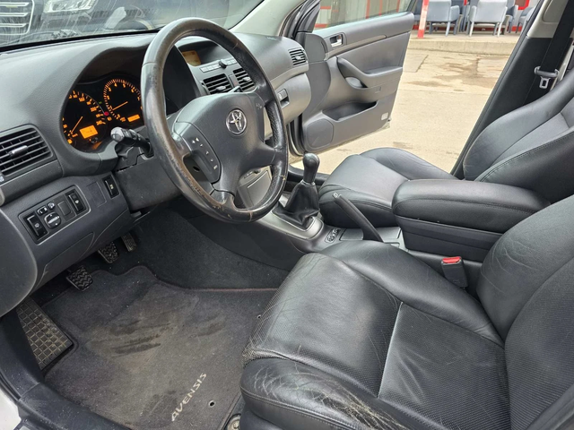 Toyota Avensis 2.0 BENZ - автомобили, коли, обяви за нови и употребявани 14