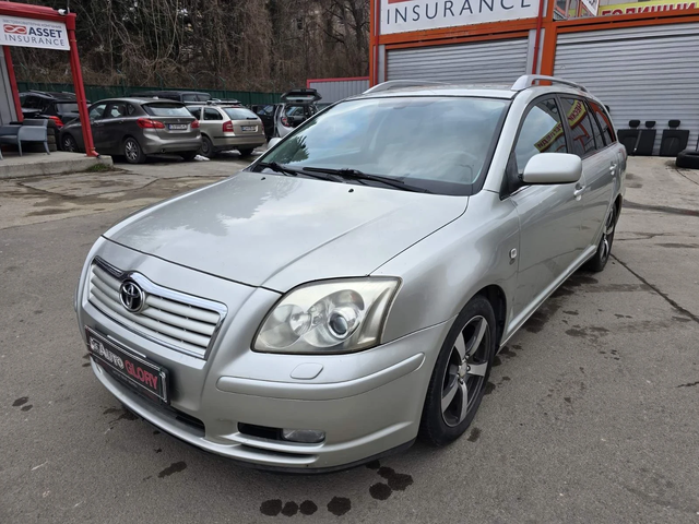 Toyota Avensis 2.0 BENZ - автомобили, коли, обяви за нови и употребявани 1