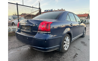 toyota-avensis - 4