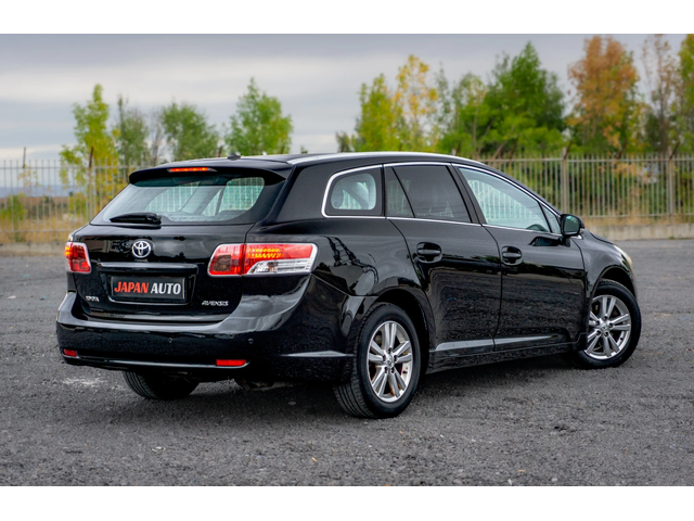 Toyota Avensis 1.8 VVT-i | С ГАРАНЦИЯ - автомобили, коли, обяви за нови и употребявани 3