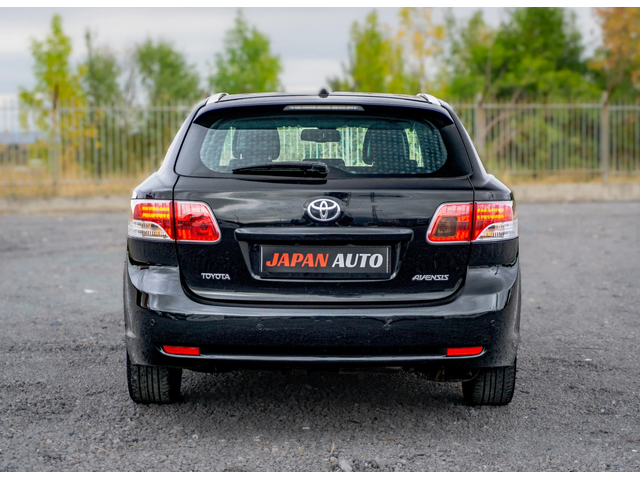 Toyota Avensis 1.8 VVT-i | С ГАРАНЦИЯ - автомобили, коли, обяви за нови и употребявани 4