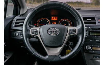 Toyota Avensis 1.8 VVT-i | С ГАРАНЦИЯ - автомобили, коли, обяви за нови и употребявани 9