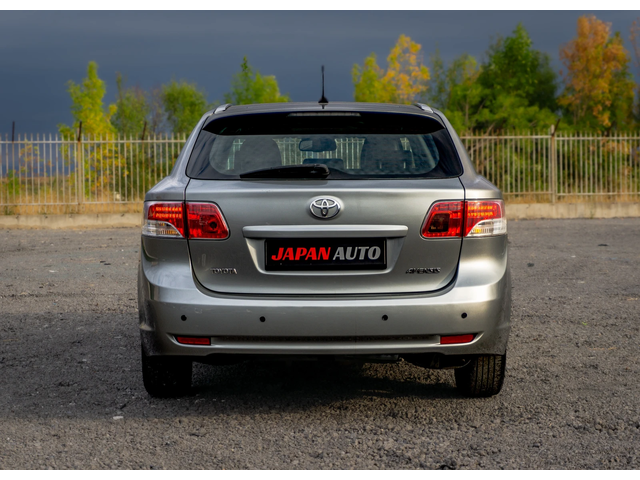 Toyota Avensis 1.8 VVT-i Automatic | С ГАРАНЦИЯ - автомобили, коли, обяви за нови и употребявани 4