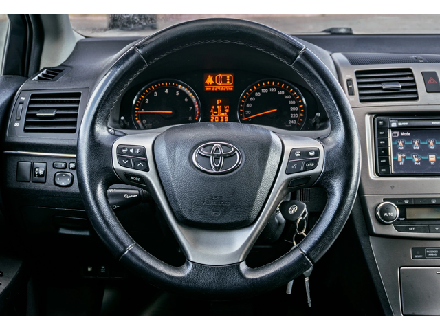 Toyota Avensis 1.8 VVT-i Automatic | С ГАРАНЦИЯ - автомобили, коли, обяви за нови и употребявани 9