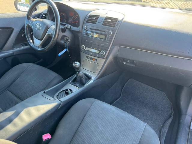 Toyota Avensis 1.8 VVT-i Очакван внос! - автомобили, коли, обяви за нови и употребявани 5