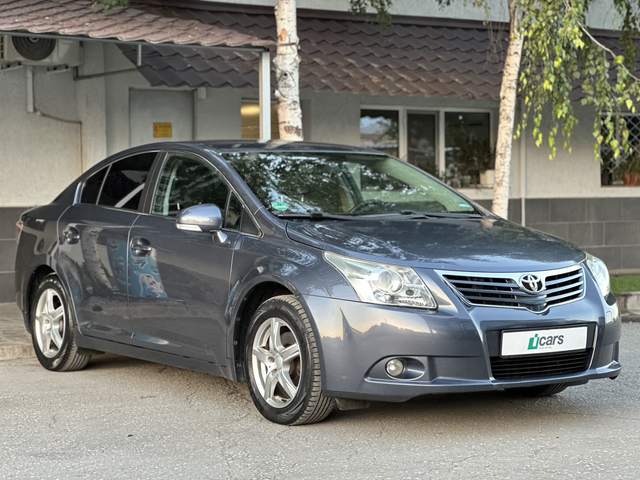 Toyota Avensis 2.0 - автомобили, коли, обяви за нови и употребявани 2