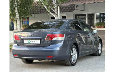 toyota-avensis-2-0 - 3