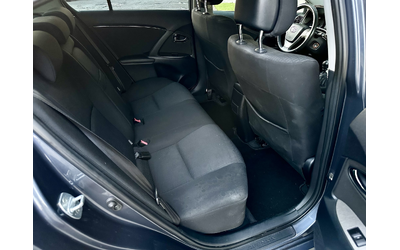Toyota Avensis 2.0 - автомобили, коли, обяви за нови и употребявани 8