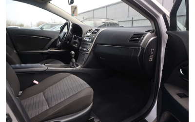 Toyota Avensis Avensis - автомобили, коли, обяви за нови и употребявани 7