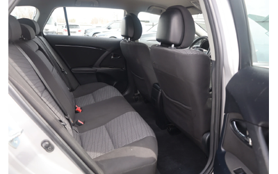 Toyota Avensis Avensis - автомобили, коли, обяви за нови и употребявани 8