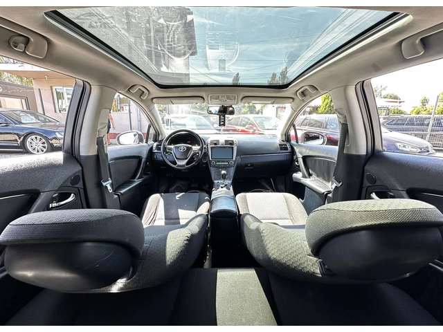 Toyota Avensis 2.2D-CAT 150HP PANO CAM ANDROID - автомобили, коли, обяви за нови и употребявани 9