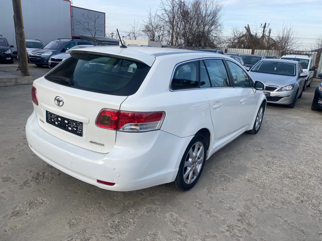 Toyota Avensis 2.2 d4d150 kc. - автомобили, коли, обяви за нови и употребявани 6